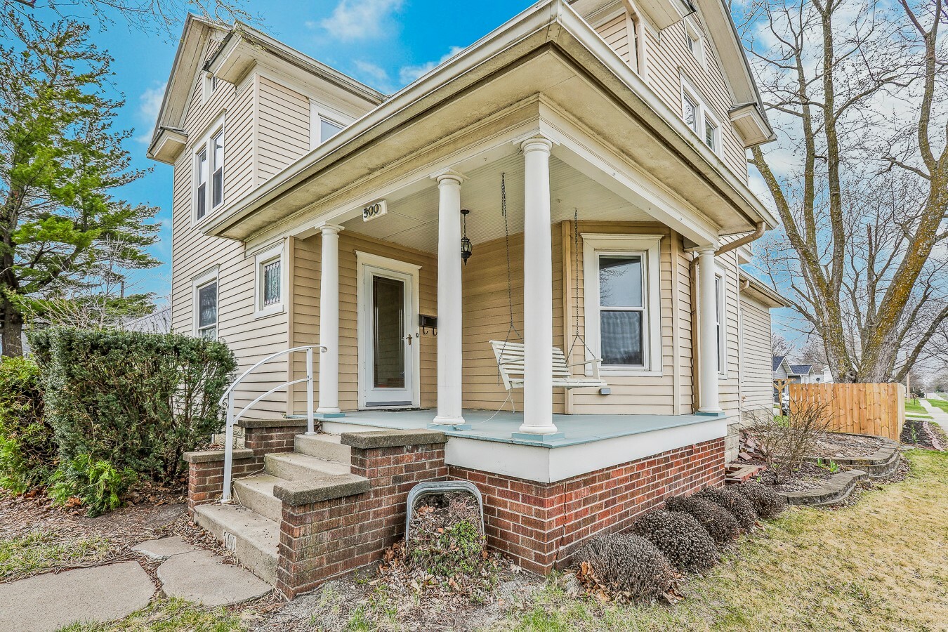 Property Photo: 500 S Main Street IA 52591