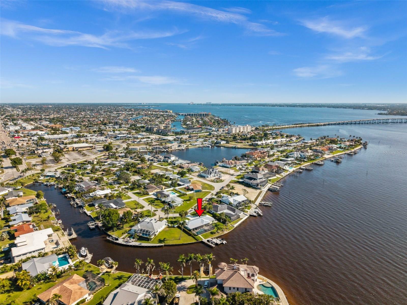 Property Photo:  1600 Edith Esplanade  FL 33904 