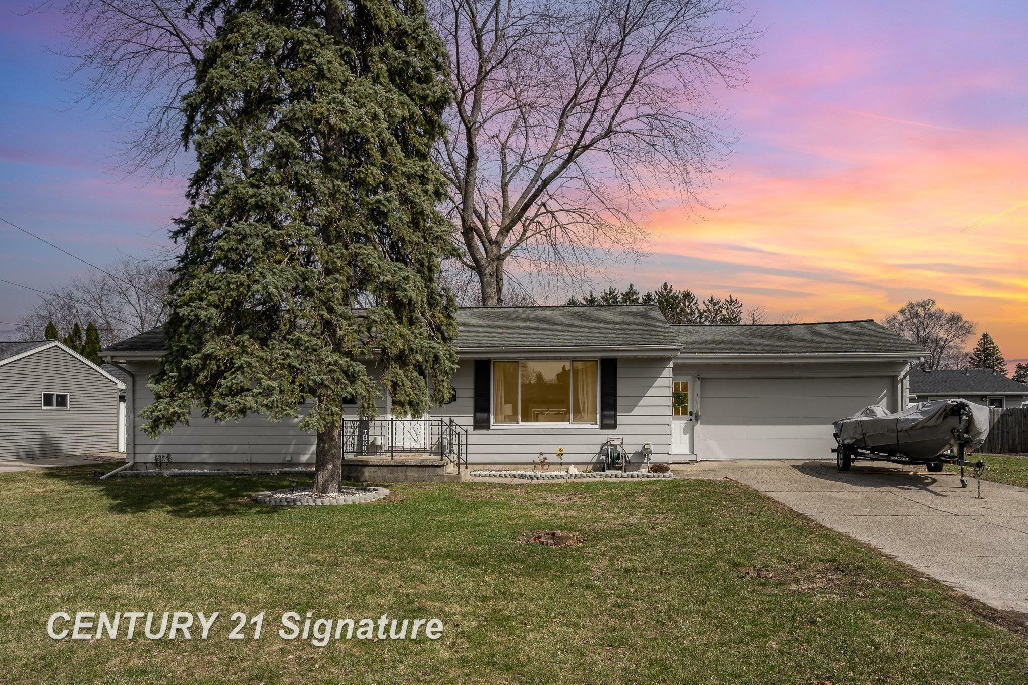Property Photo: 2620 Duane Drive MI 48603