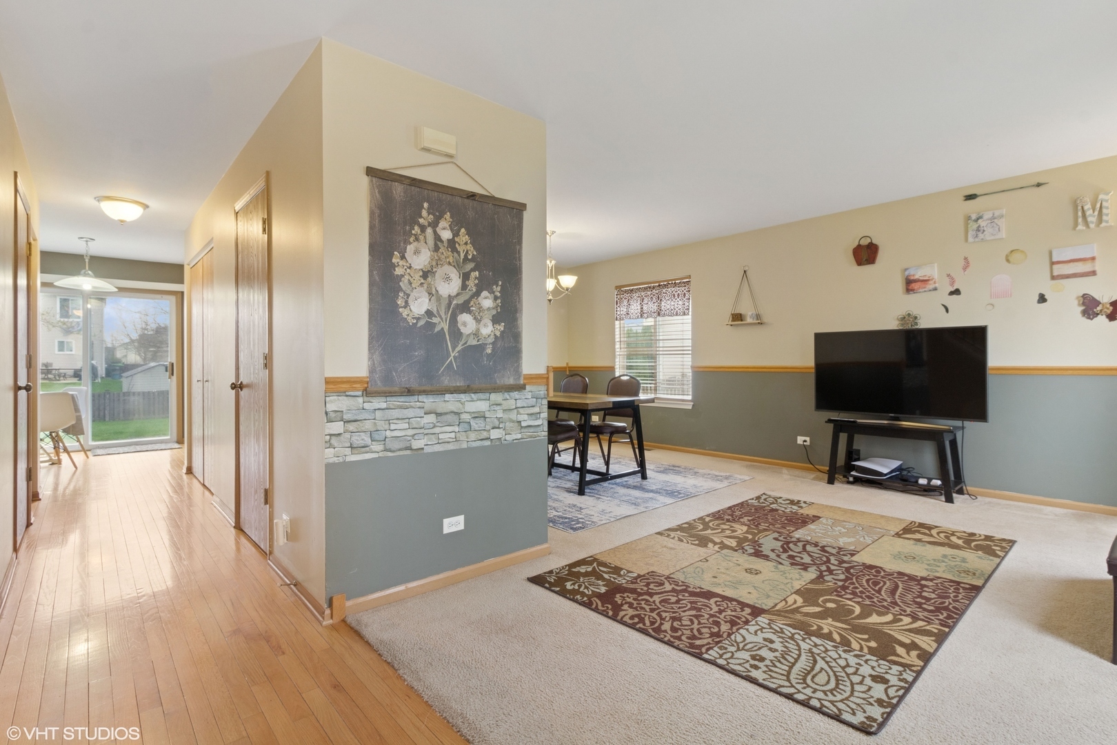 Property Photo: 2668 Jenna Circle IL 60538