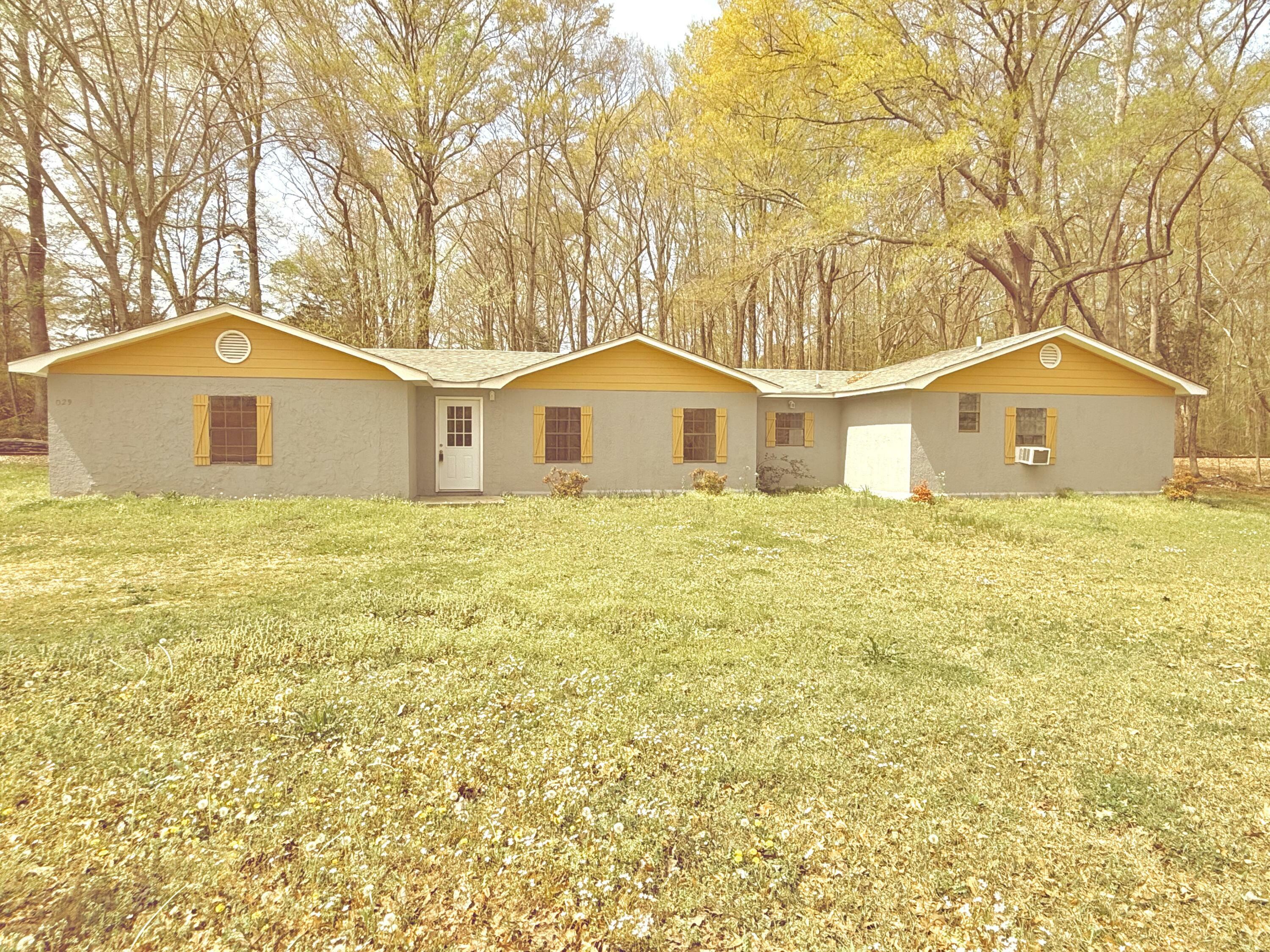 Property Photo: 1029 Lake Lamar Bruce MS 38866