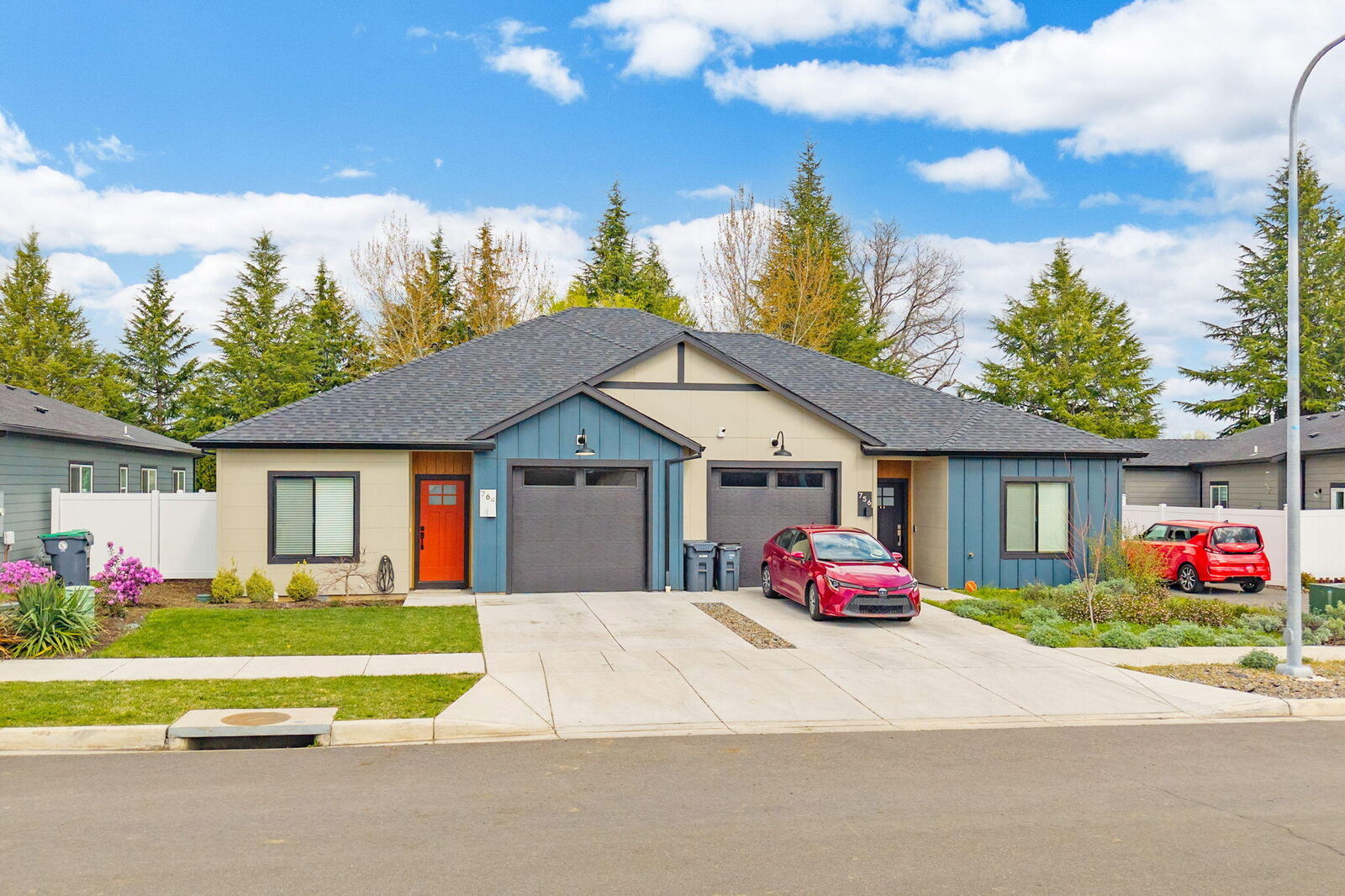 Property Photo:  764 Terrazzo Way  OR 97501 