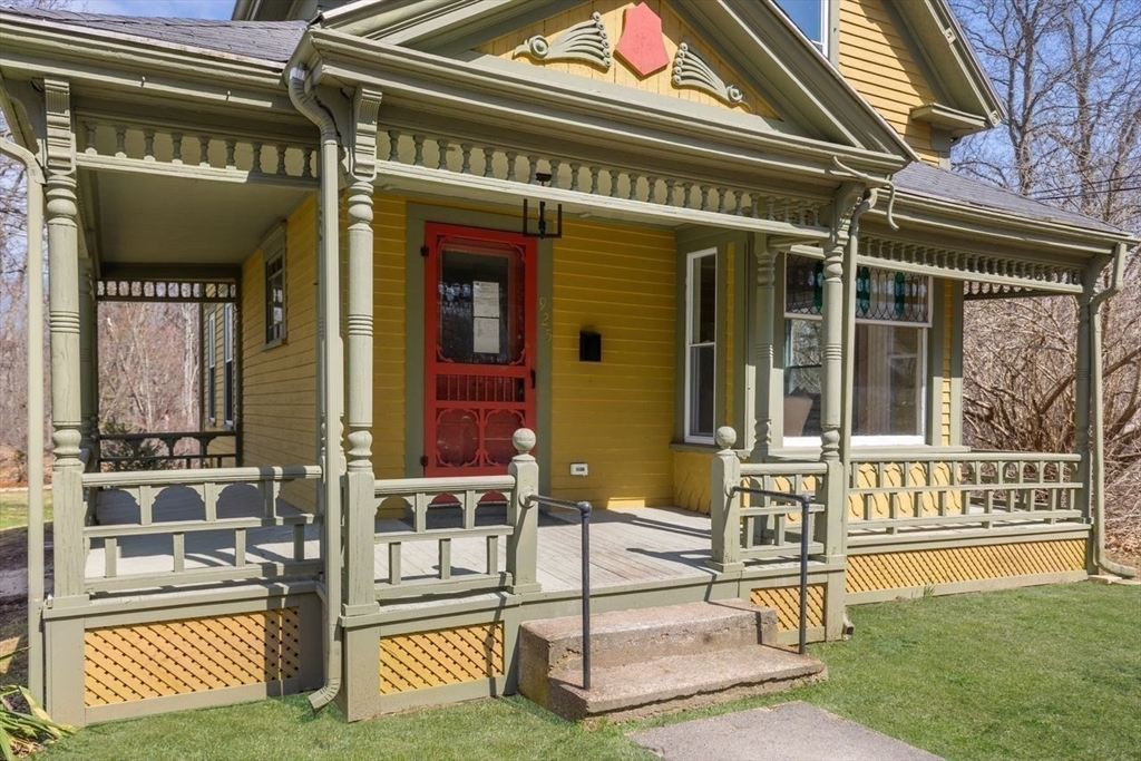 Property Photo: 925 Washington St MA 02351