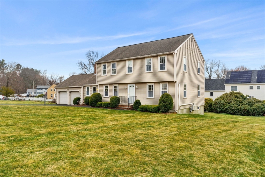 Property Photo: 38 Chestnut Ct MA 01845