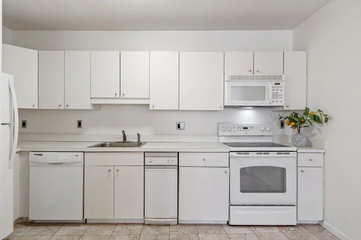 Property Photo: 57 Washington St 3D MA 01830