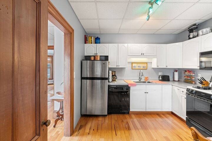 Property Photo: 115 W Emerson St 102 MA 02176