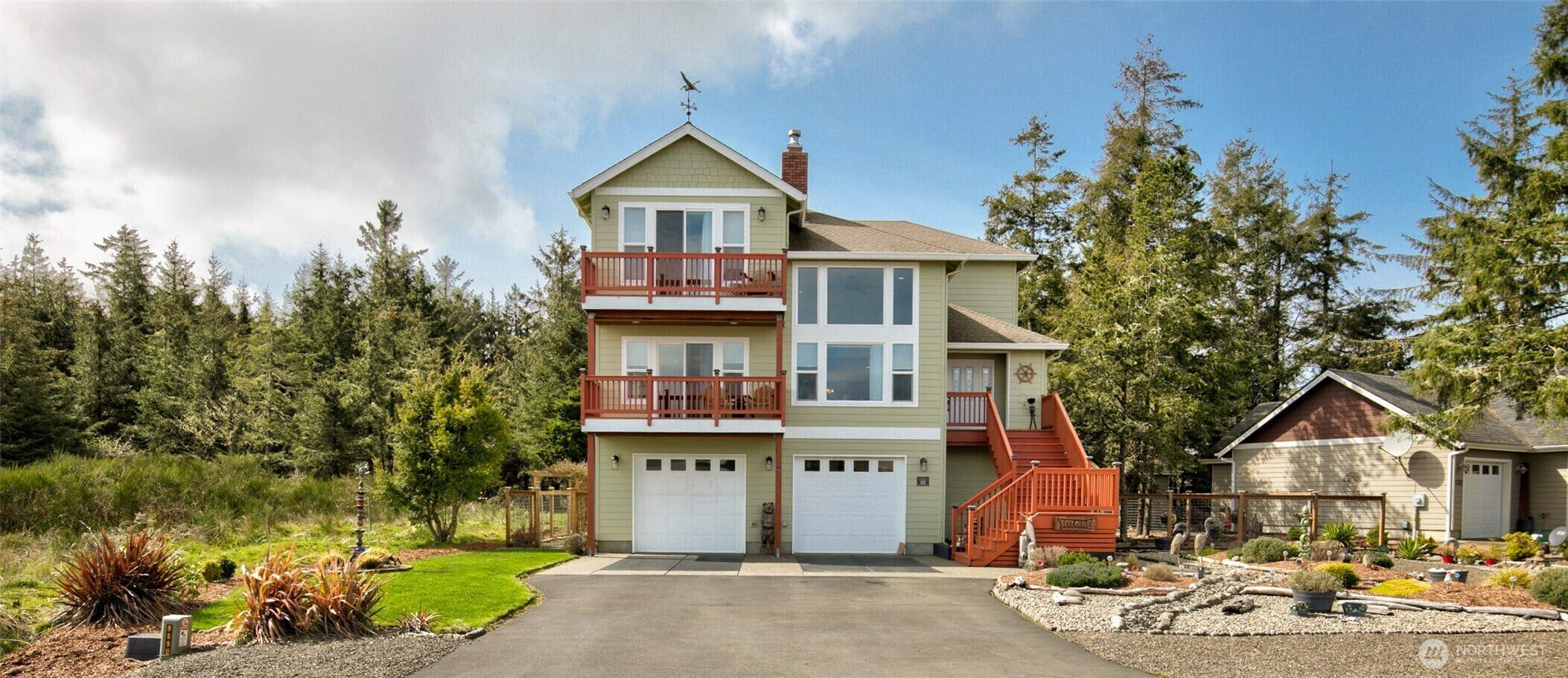 125  Sunrise Avenue SE  Ocean Shores WA 98569 photo
