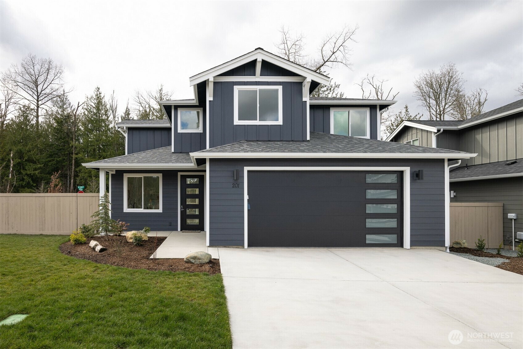 Property Photo: 201 N 54th Place WA 98273