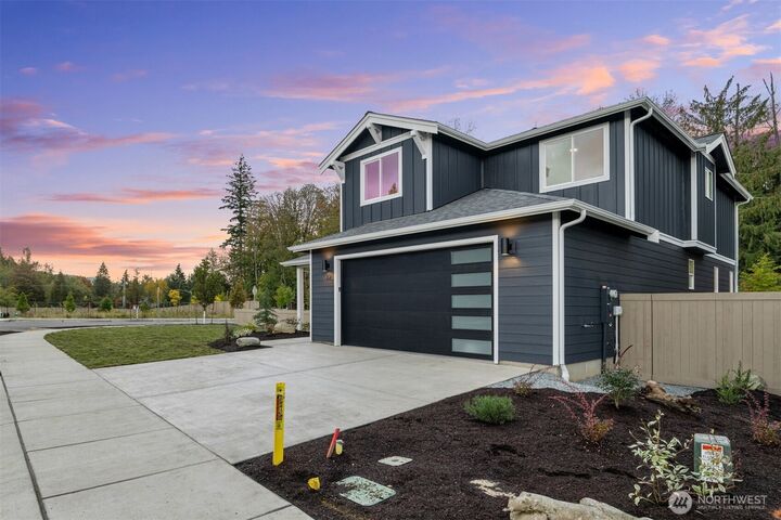 Property Photo: 201 N 54th Place WA 98273
