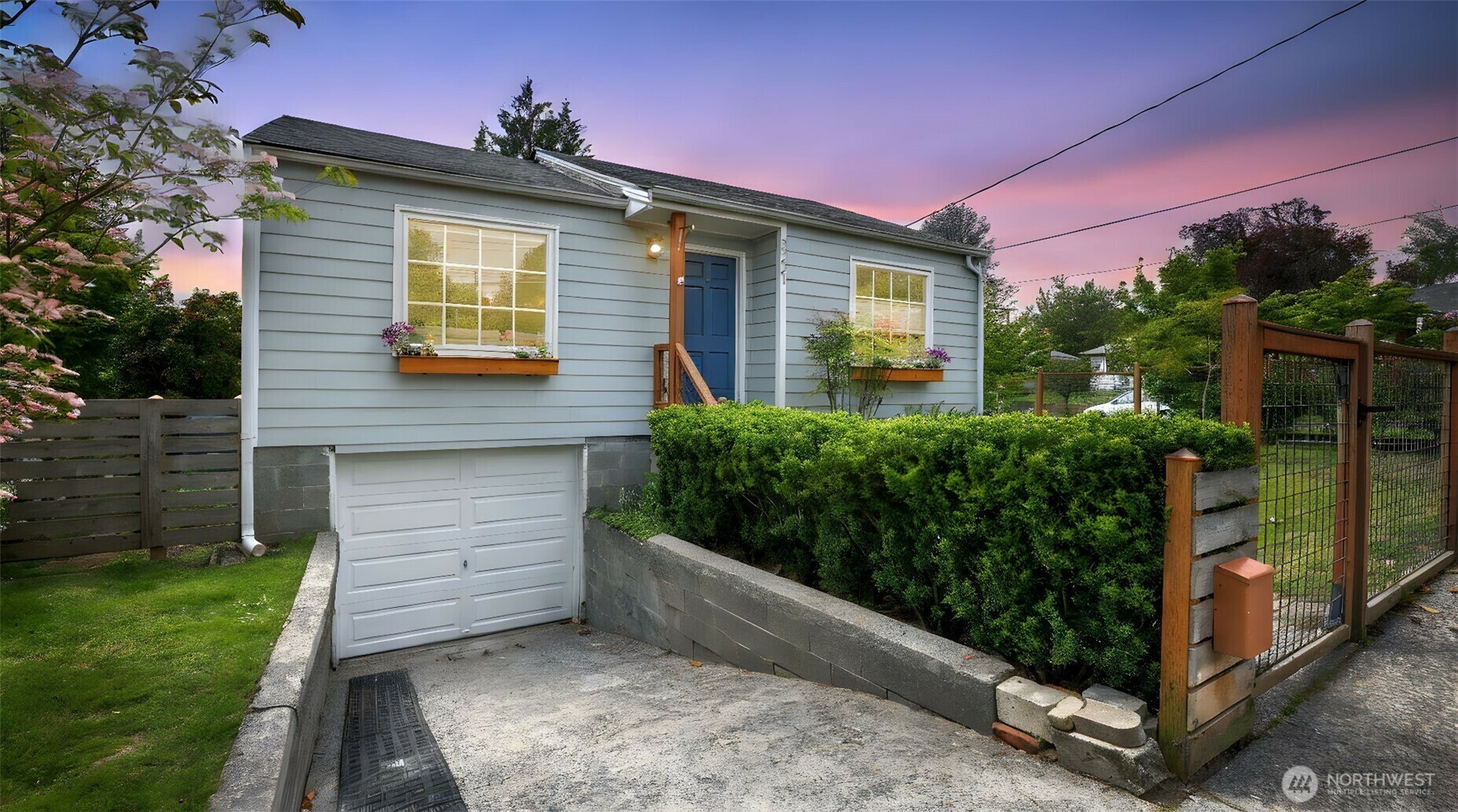 Property Photo:  3221 SW Kenyon Street  WA 98126 