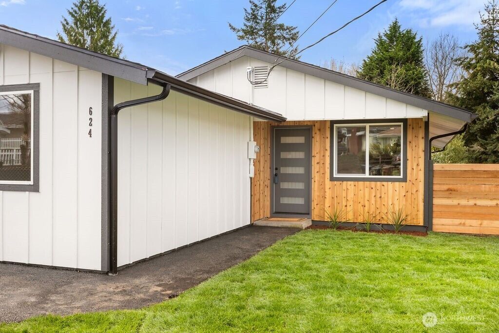 Property Photo:  624 S 91st Street  WA 98444 
