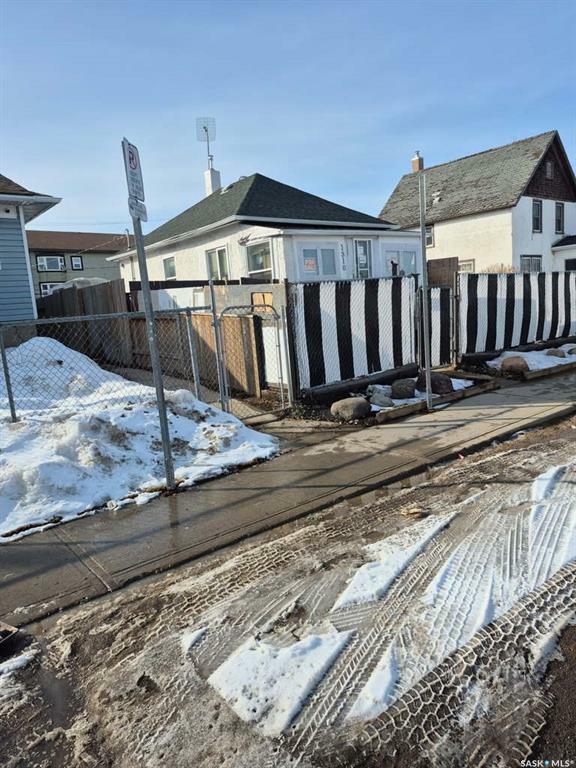 Photo de la propriété: 1316 Angus Street SK S4T 1Y8