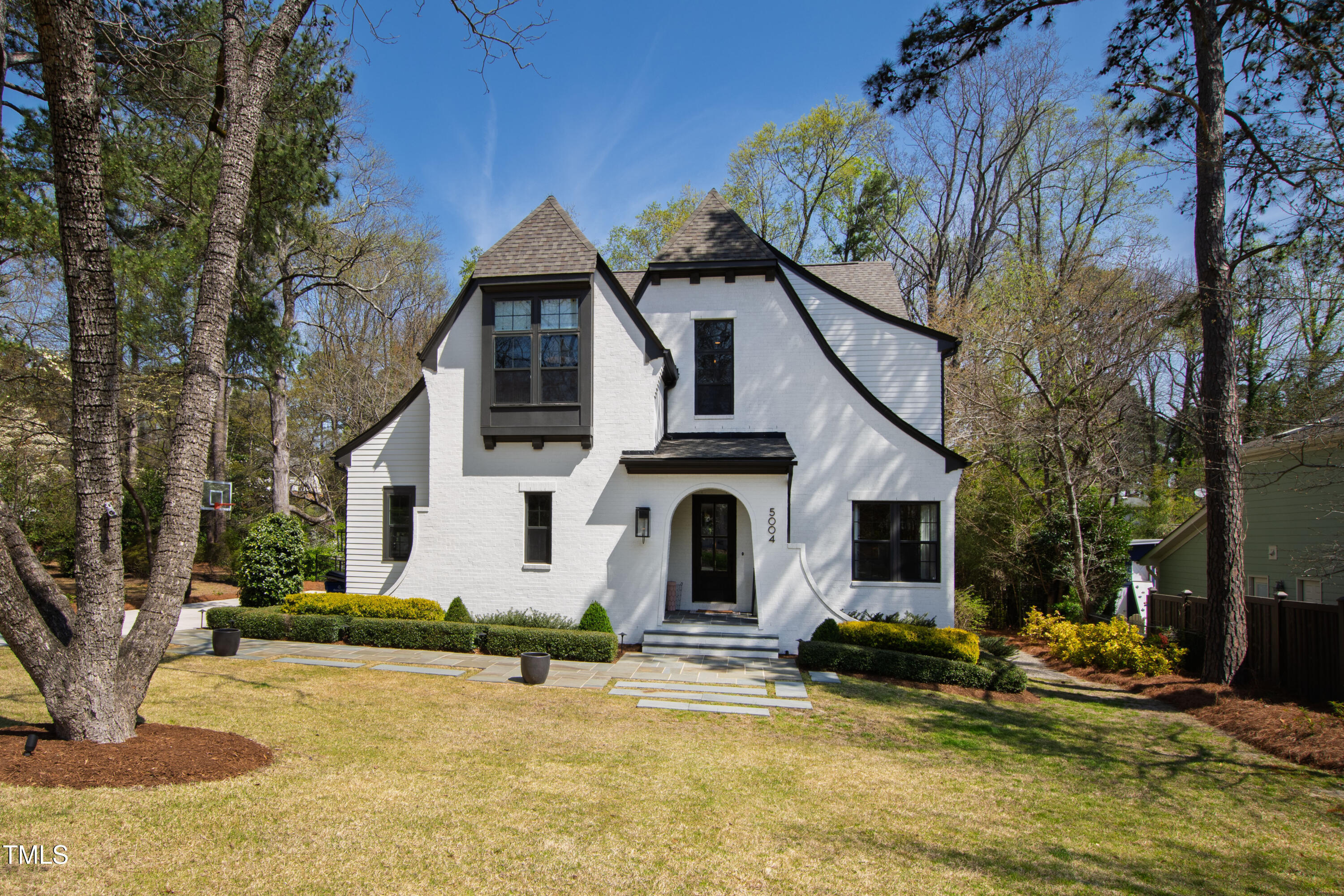 Property Photo: 5004 Lakemont Drive NC 27609