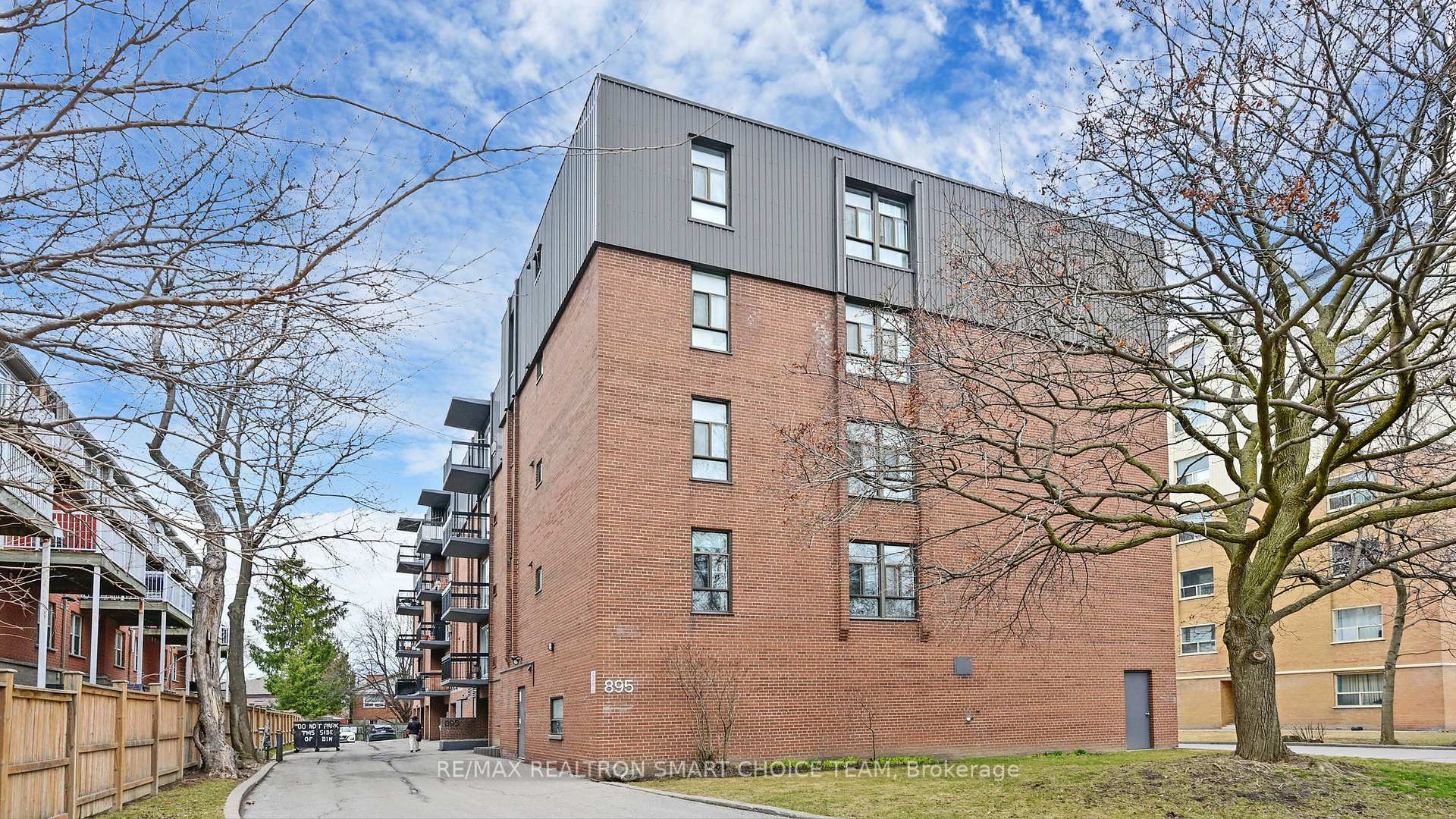 Photo de la propriété: 895 Kennedy Road 505 ON M1K 2E9