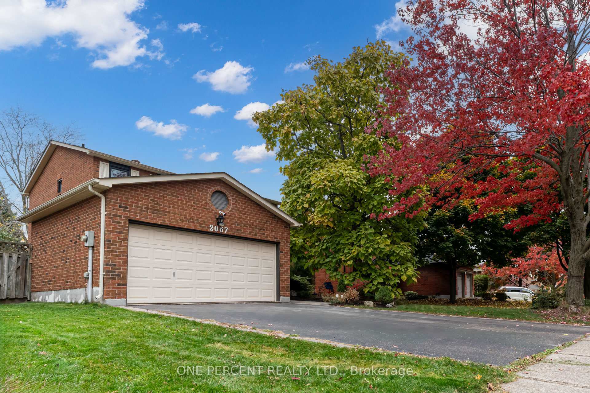 Property Photo: 2067 Granby Drive ON L6H 3X9