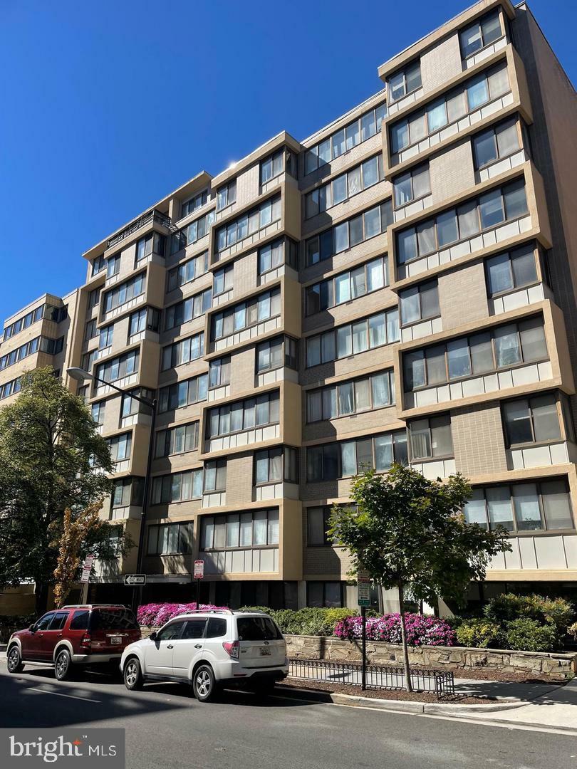 Property Photo: 522 21st Street NW 910 DC 20006