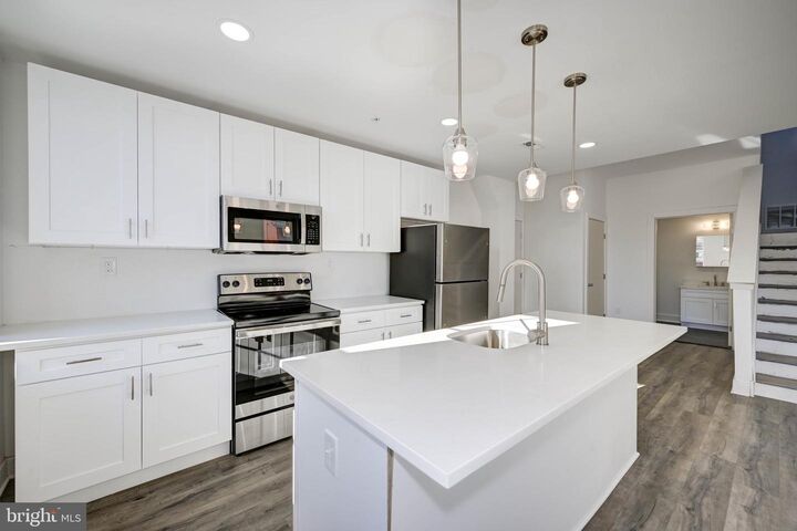 211 E Union Street 4  Burlington NJ 08016 photo