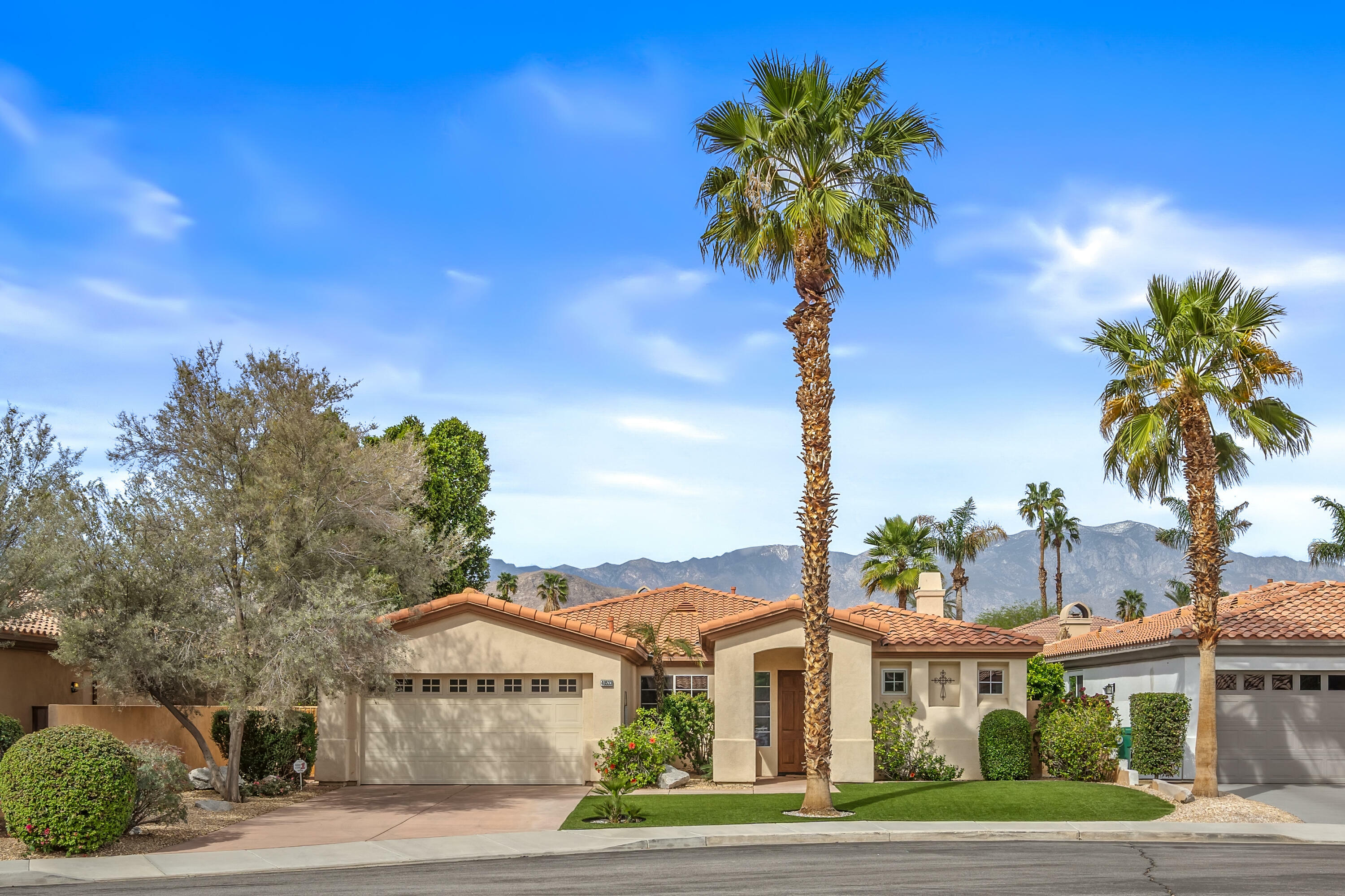Property Photo: 40533 Palm Court CA 92260