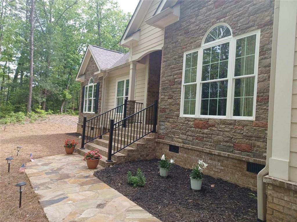 Property Photo: 140 Robert Drive GA 30536