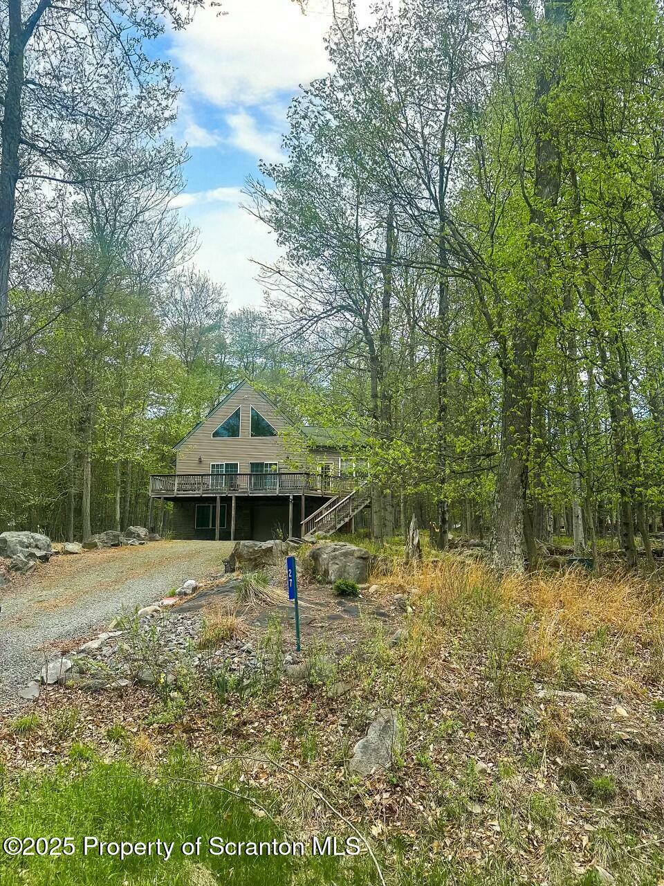 Property Photo:  27 Lake Natalie Drive  PA 18424 