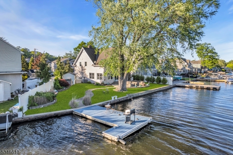 Property Photo: 35 Benedict Dr NJ 07849