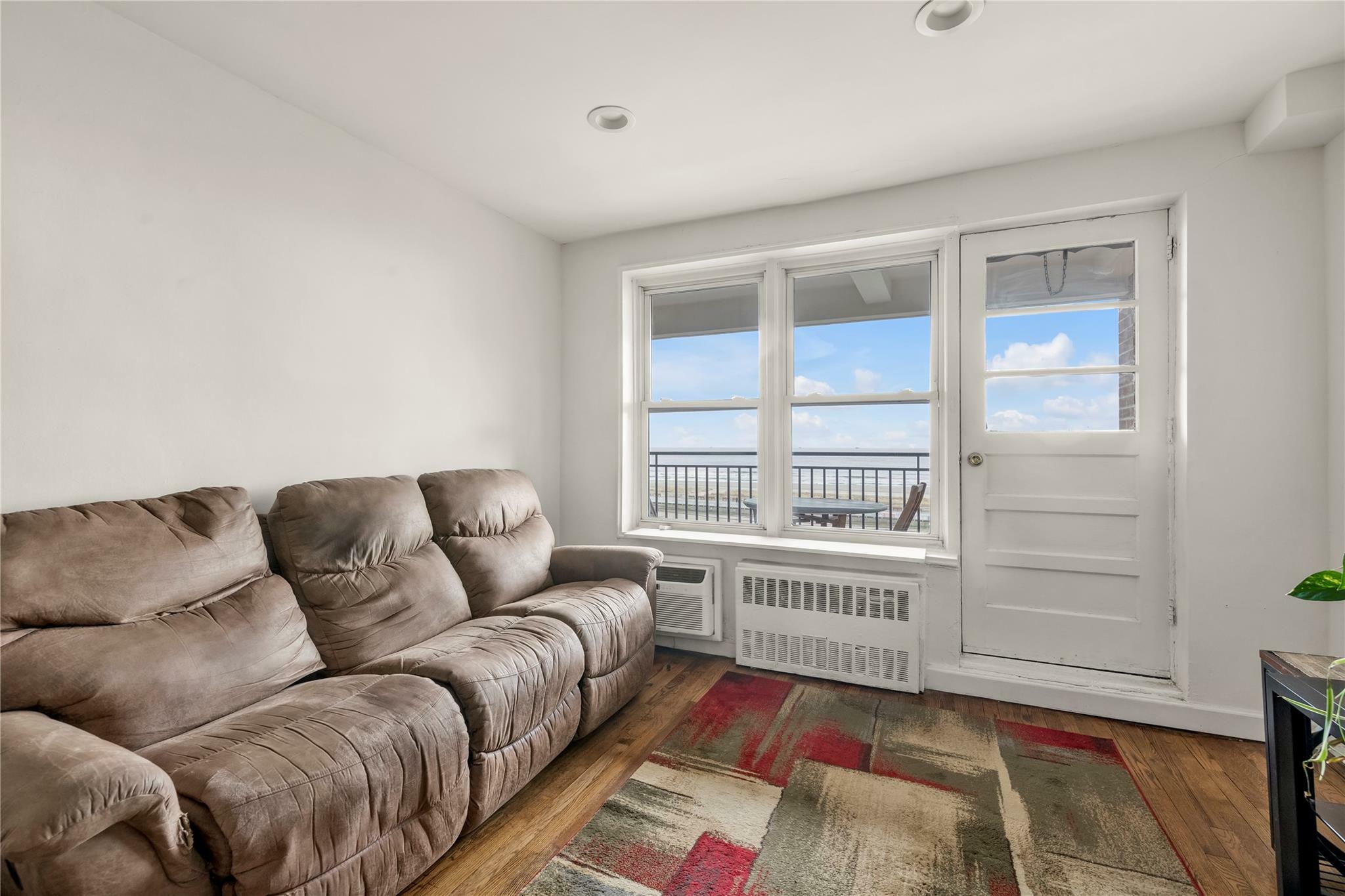 Property Photo: 1 E Broadway 6H NY 11561
