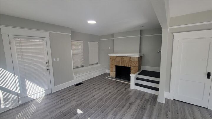 Property Photo:  1219 Ruger Place  FL 32118 