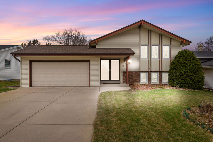 3004 17th Pl  South Milwaukee WI 53172 photo