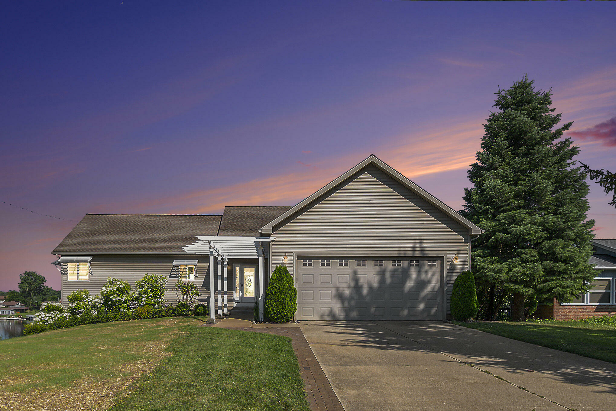 Property Photo: 14263 Killybegs Lane MI 49233