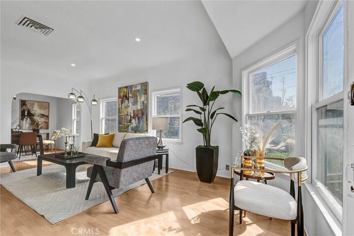 Property Photo:  1046 Hyperion Avenue  CA 90029 