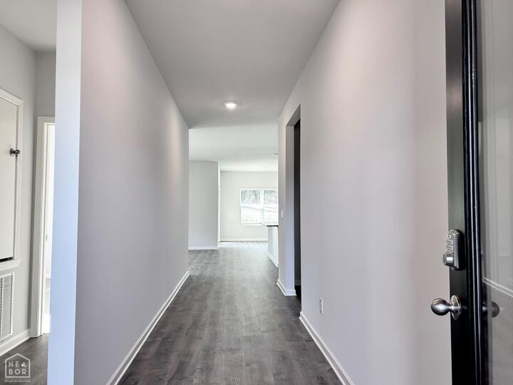Property Photo: 714 Edgemont Circle AR 72405