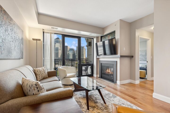 Property Photo:  500 E Grant Street 704  MN 55404 