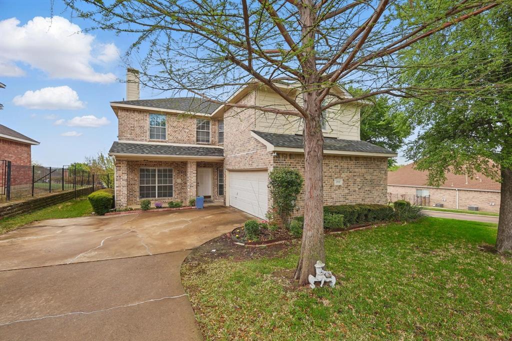 Property Photo:  1717 Lake Bluff Drive  TX 75043 