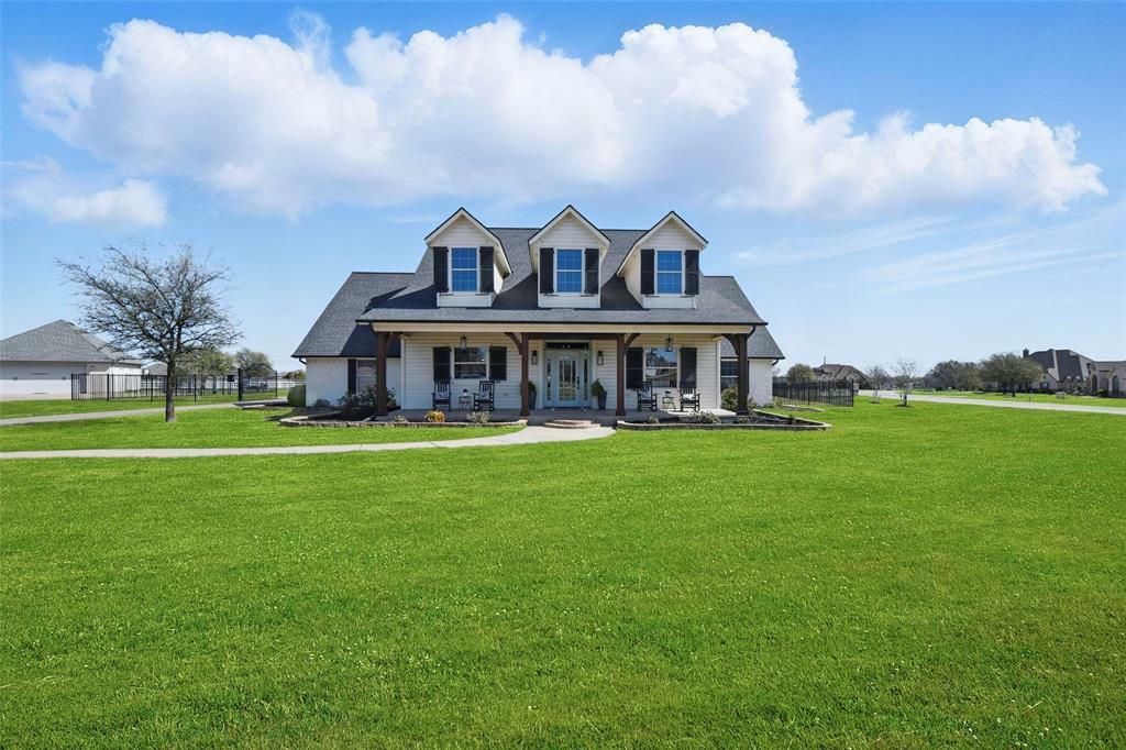 Property Photo: 13101 Willow Tree Court TX 76052