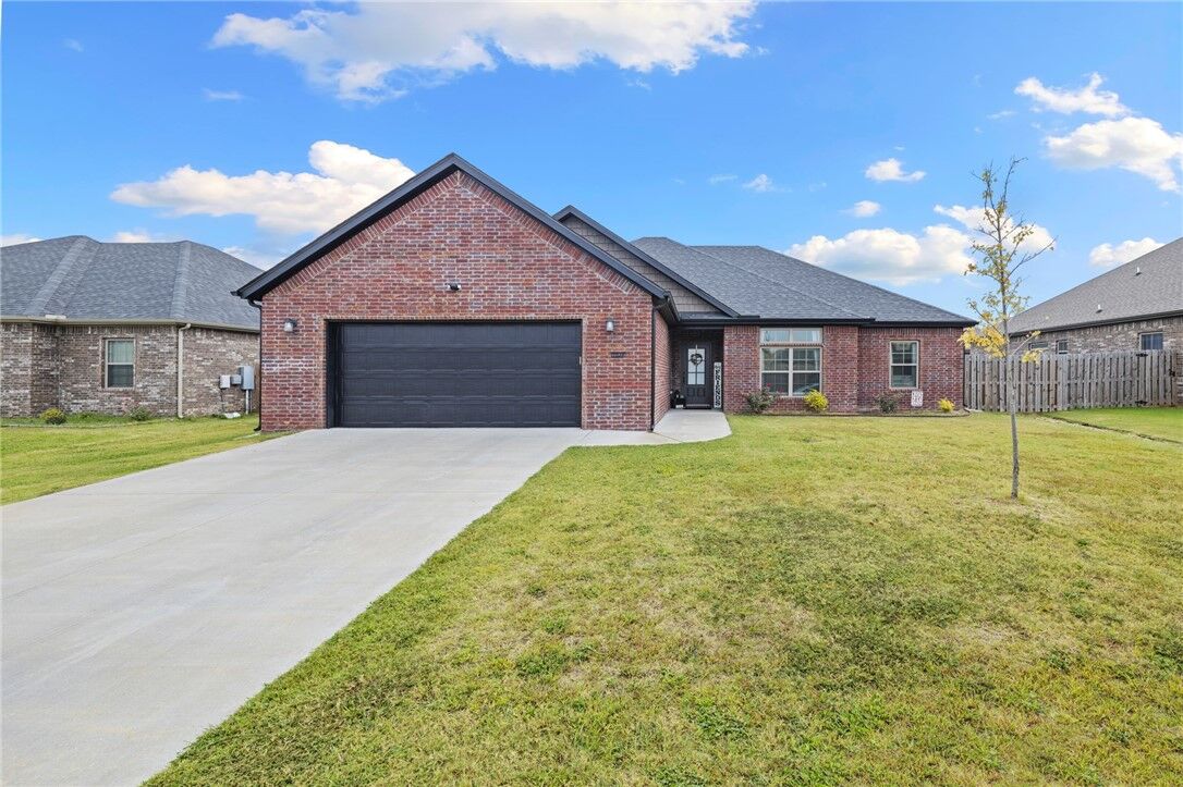 Property Photo: 1024 Tracey Lane AR 72751
