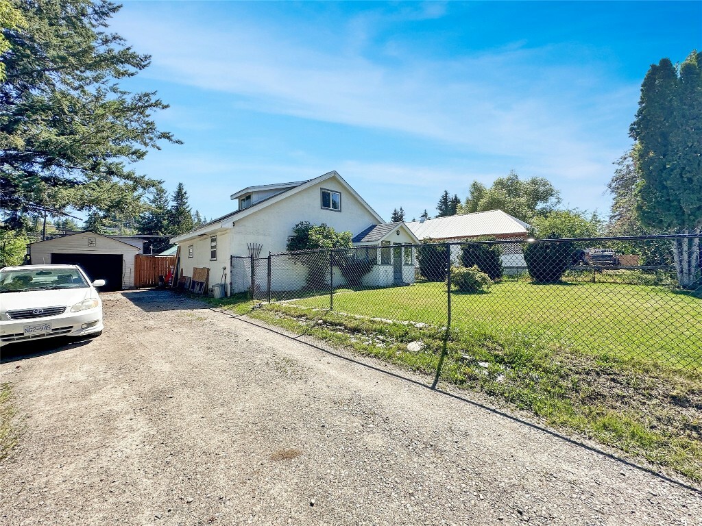 Property Photo: 292 Angela Avenue BC V0X 1W0