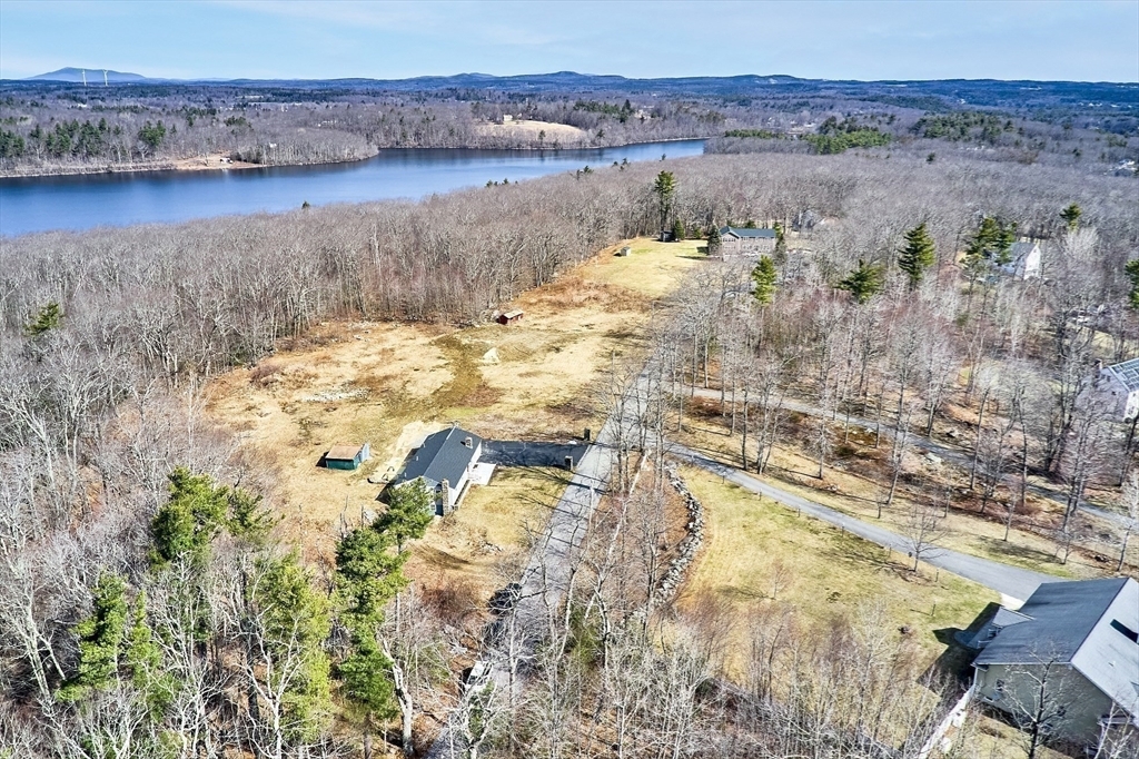 Property Photo: 21 Davis Rd MA 01473