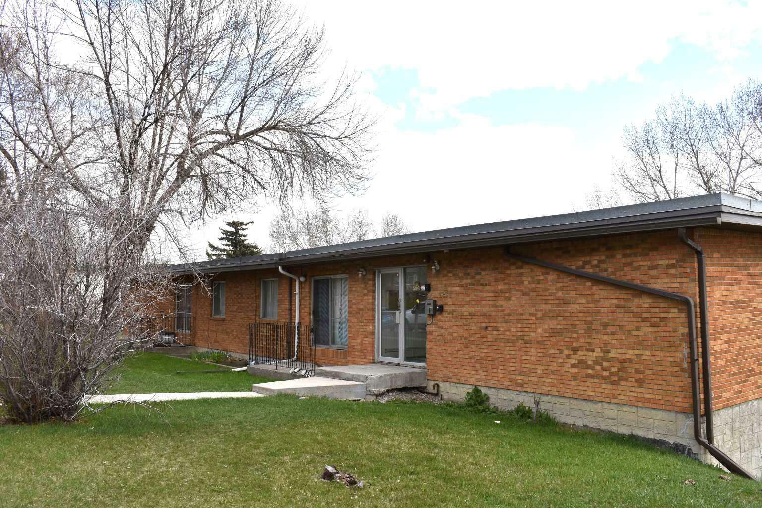 Property Photo: 4328 4 Street NW 202 AB T2K 1A2