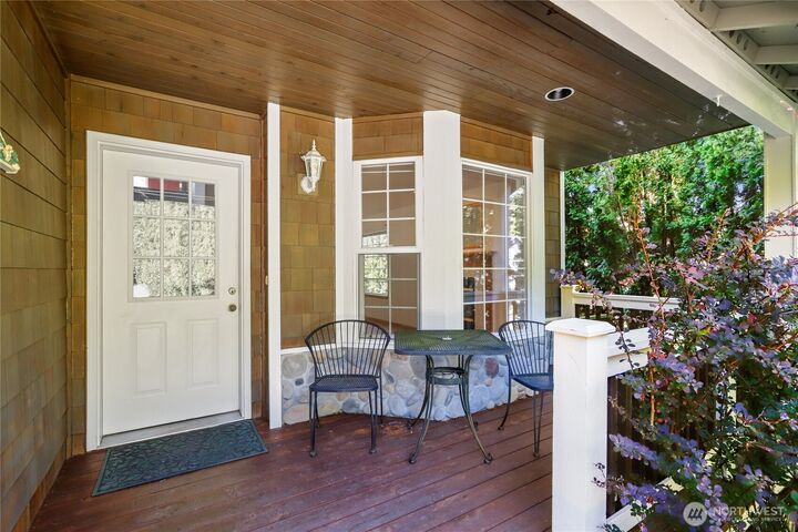 Property Photo: 2600 16th Street WA 98229