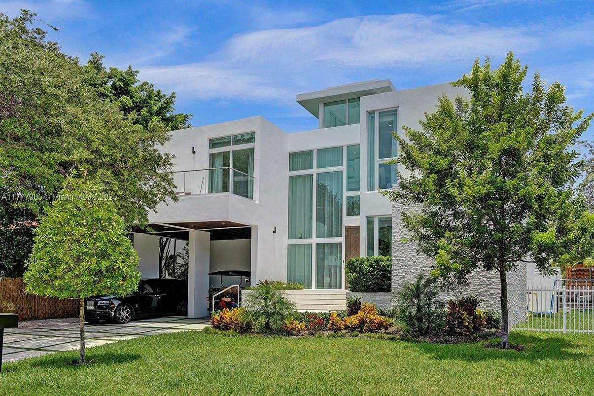 201 Buttonwood Dr  Key Biscayne FL 33149 photo