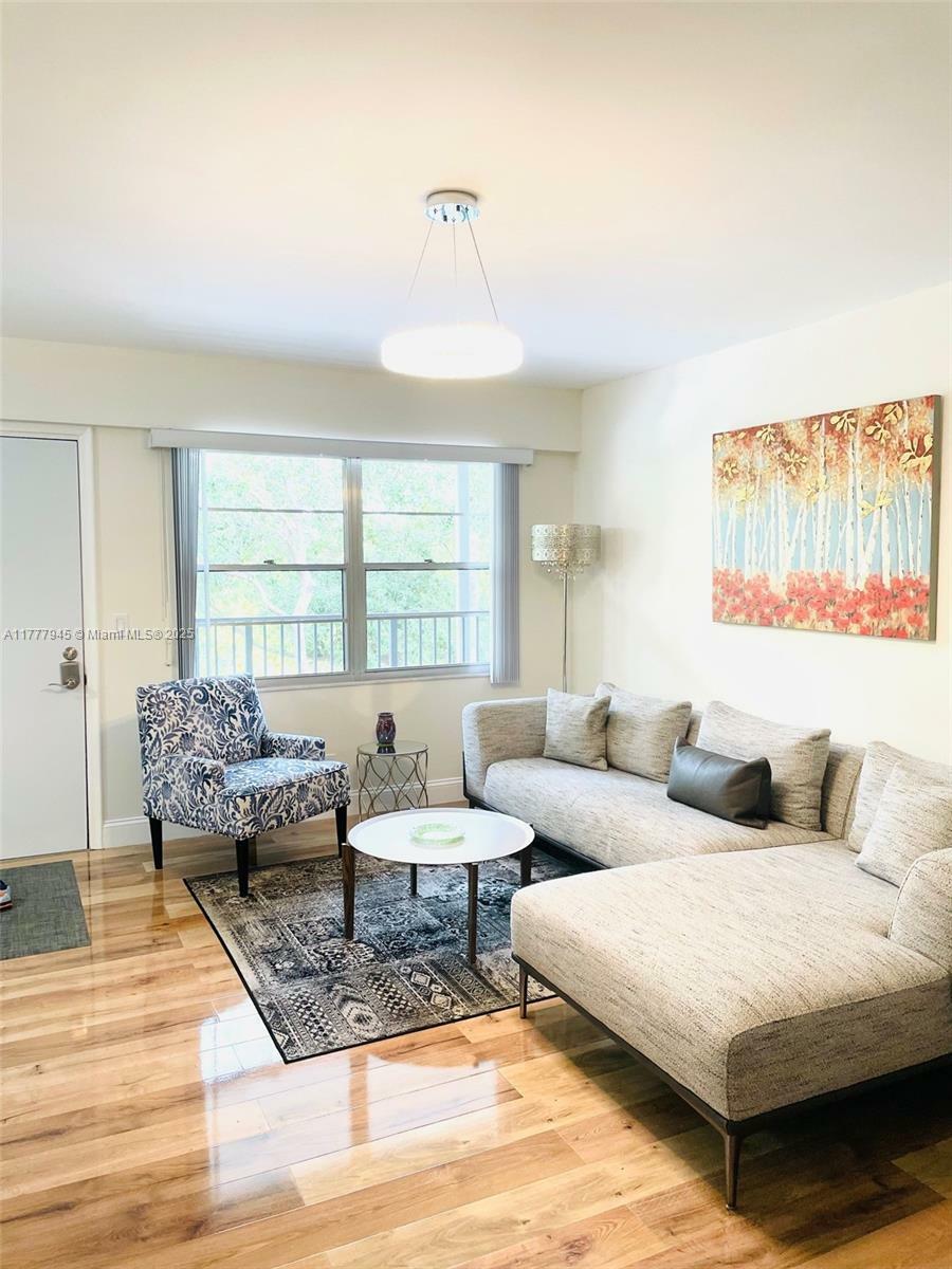 Property Photo: 13250 SW 4th Ct 405G FL 33027