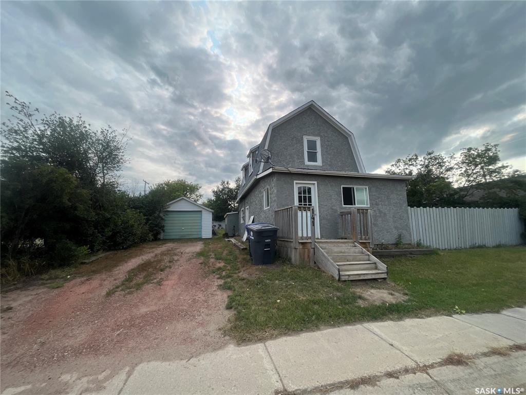 Property Photo:  141 Pacific Avenue  SK S0L 1R0 