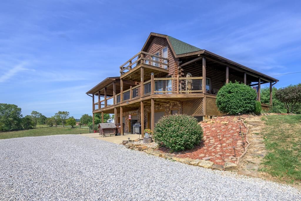 Property Photo:  2774 Pleasant Hill Road  OH 45690 