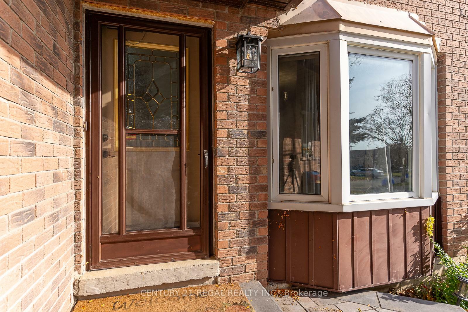 Property Photo: 28 Upland Drive ON L1N 8H8