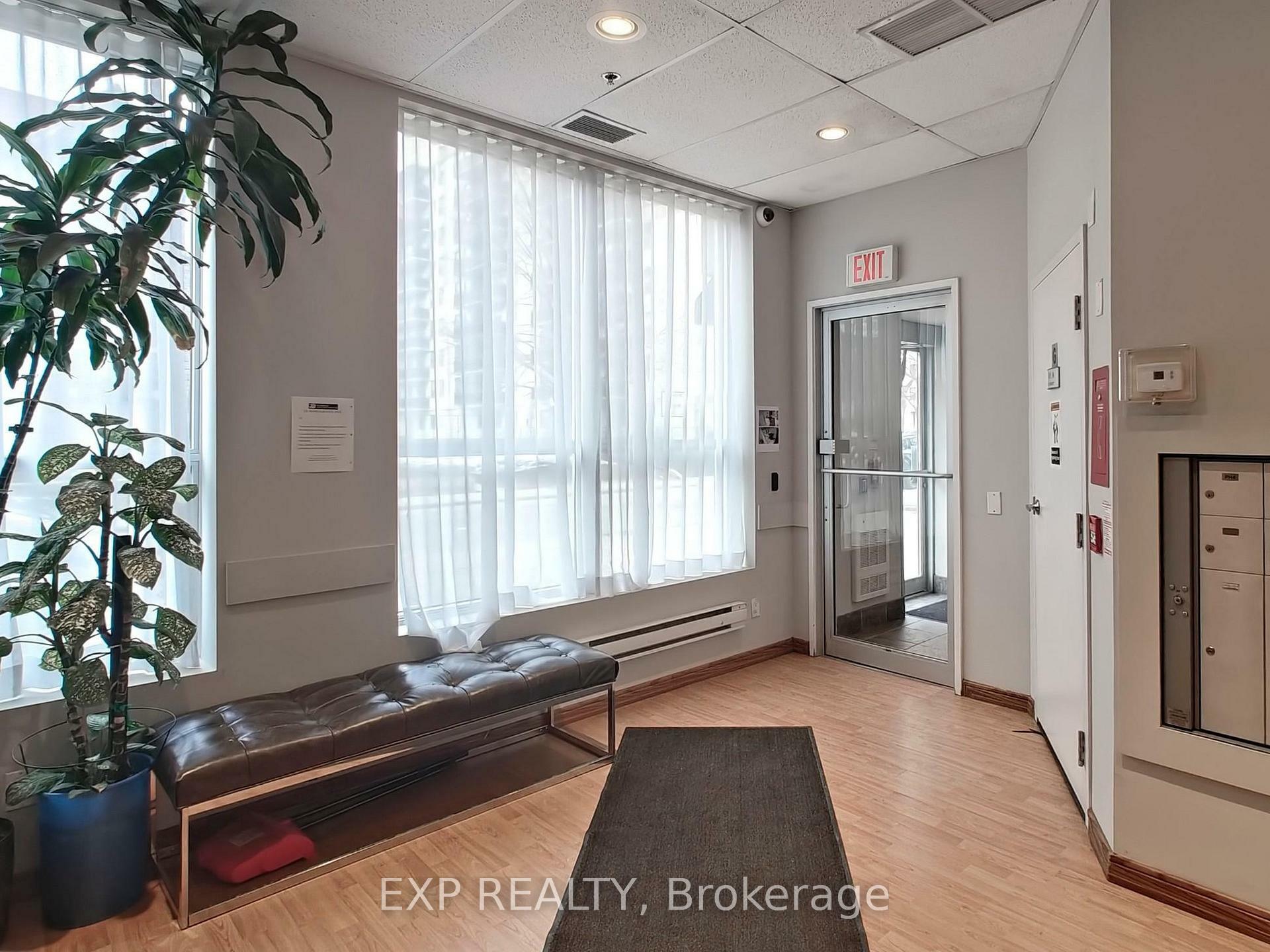 Property Photo: 15 Maplewood Avenue Ph06 ON M6C 4B4