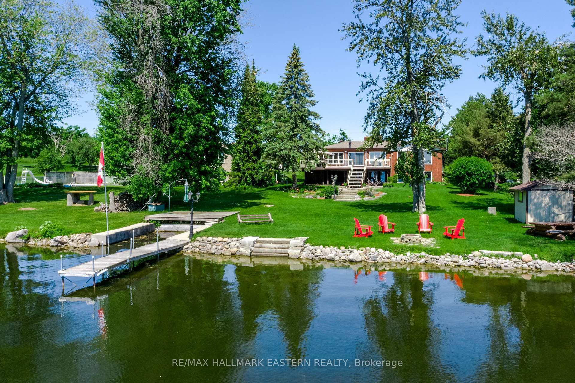 Property Photo: 1121 Connaught Drive ON K0L 1T0
