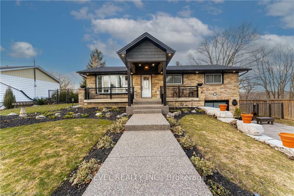 Property Photo: 7320 Dickenson Road E ON L0R 1W0
