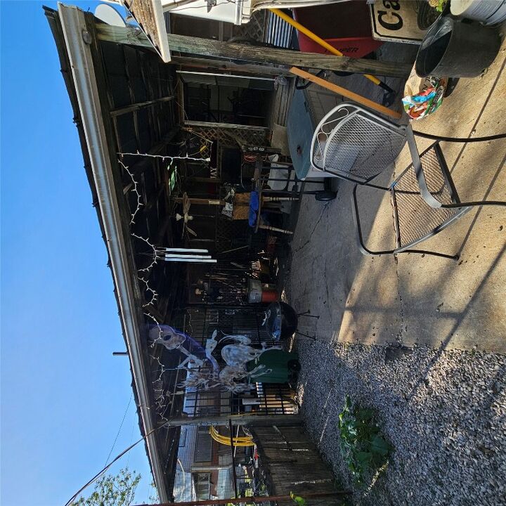 Property Photo: 106 Walnut Drive TX 78753