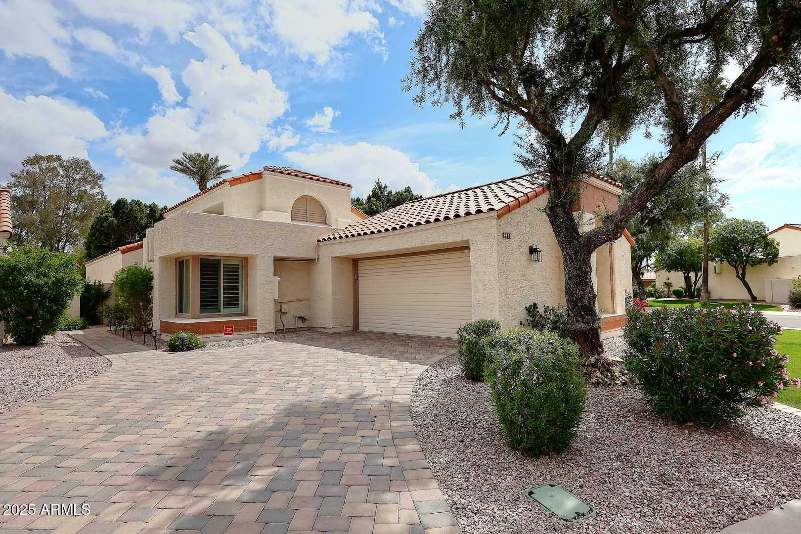 Property Photo: 9205 N 101st Place AZ 85258