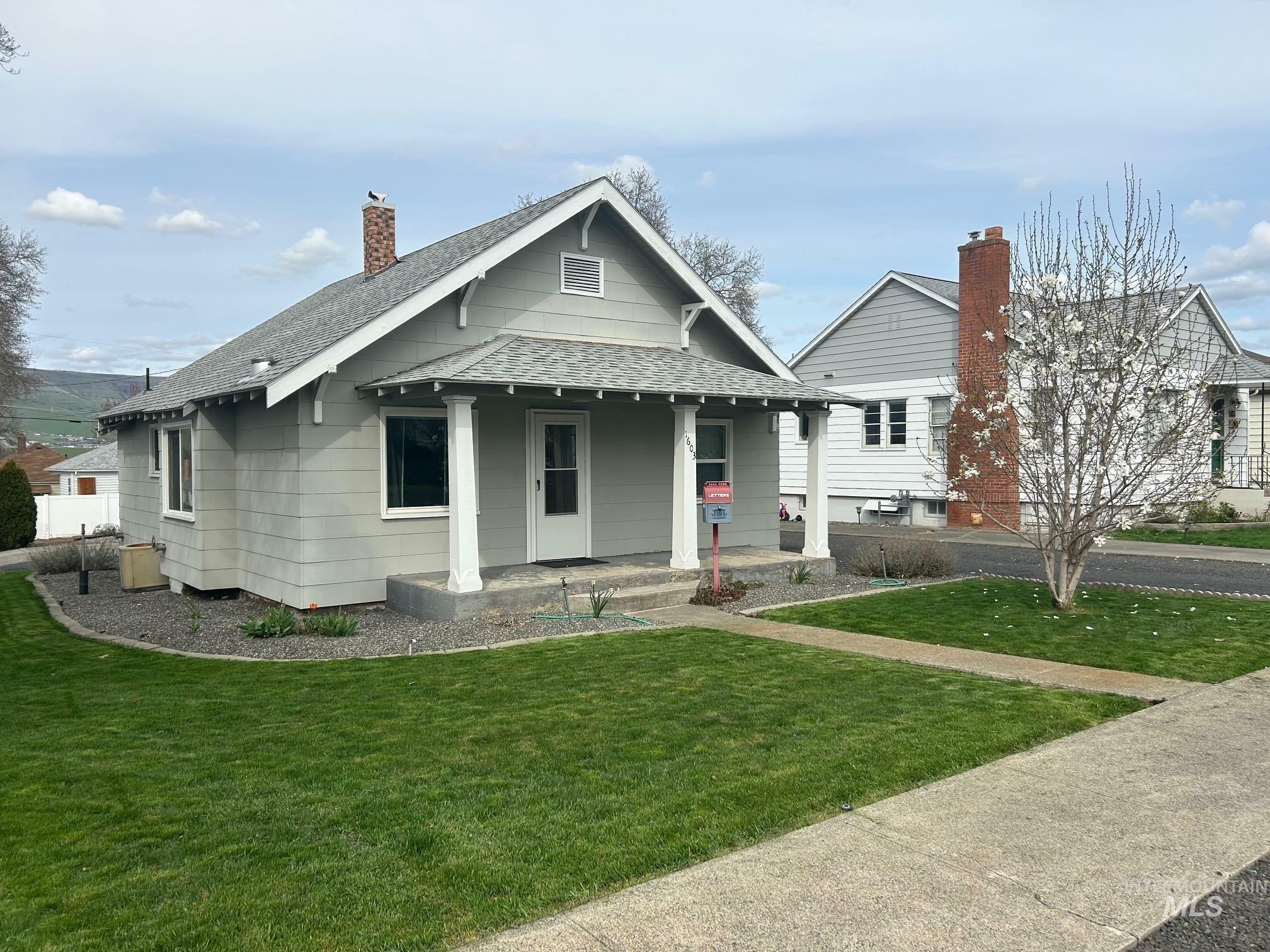Property Photo: 1603 14th Avenue ID 83501